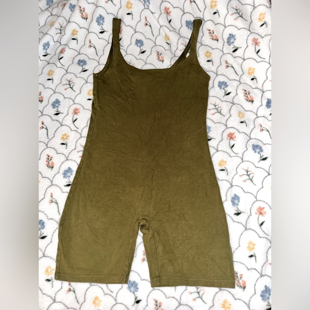 Forever 21 • romper